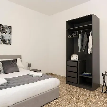 City Center - A Casa Di Lidia דירה *