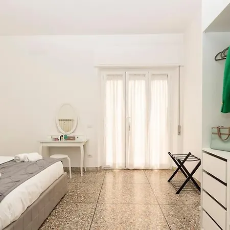 City Center - A Casa Di Lidia דירה רומא